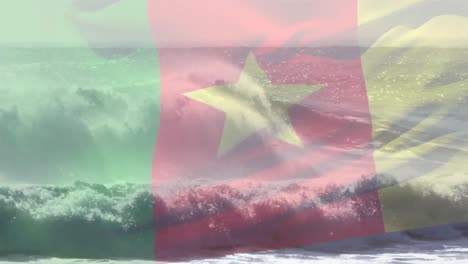 Animación-De-La-Bandera-De-Camerún-Ondeando-Sobre-Las-Olas-En-El-Mar.