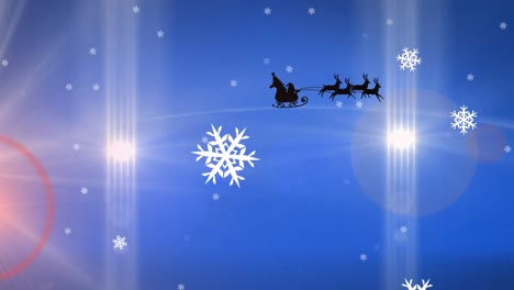Animation-Des-Weihnachtsmanns-Im-Schlitten-Mit-Rentieren,-Der-Sich-über-Fallenden-Schnee-Auf-Blauem-Hintergrund-Bewegt