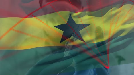 Animation-Der-Flagge-Ghanas,-Die-über-Einem-Arzt-Weht,-Der-Eine-Gesichtsmaske-Trägt-Und-Einen-Impfstoff-In-Der-Hand-Hält