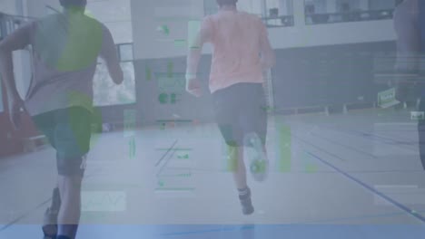 Animation-Der-Datenverarbeitung-über-Verschiedene-Männliche-Basketballspieler-Im-Fitnessstudio