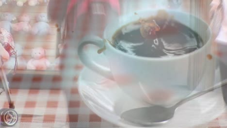 Animation-Von-Menschen,-Die-über-Eine-Tasse-Kaffee-Gehen