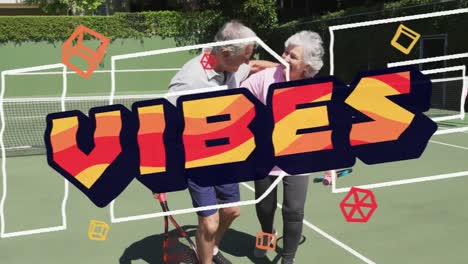 Animation-Von-Vibes-Text-über-Einem-Lächelnden-älteren-Kaukasischen-Paar,-Das-Tennis-Spielt