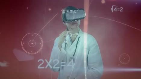 Animation-Eines-Netzwerks-Von-Verbindungen-Mit-Gleichungen-über-Einer-Kaukasischen-Ärztin-Mit-VR-Headset