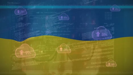 Animation-Eines-Kaukasischen-Männlichen-Hackers-Und-Datenverarbeitung-über-Der-Flagge-Der-Ukraine