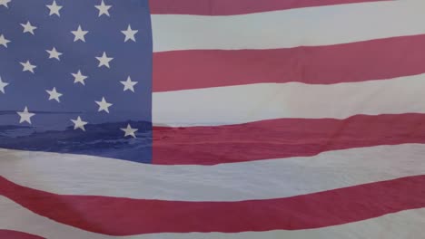 Animation-Des-Schwenkens-Der-Amerikanischen-Flagge-über-Der-Meereslandschaft
