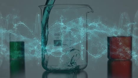 Animation-Von-DNA,-Die-Sich-über-Einer-Flüssigkeit-Dreht,-Die-In-Glas-Strömt