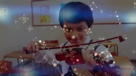 Animation-Von-Molekülen-Und-Lichtern-über-Einem-Glücklichen-Gemischtrassigen-Jungen,-Der-Geige-Spielt