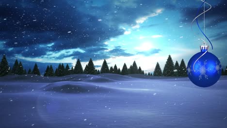 Animation-Einer-Weihnachtskugel-über-Tannenbäumen