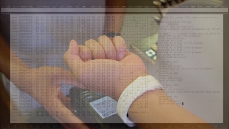 Animation-Der-Datenverarbeitung-über-Den-Händen-Eines-Kaukasischen-Mannes,-Der-Mit-Einer-Smartwatch-Bezahlt