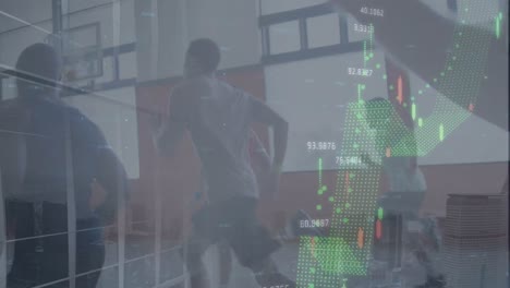 Animation-Der-Datenverarbeitung-über-Verschiedene-Sportler,-Die-Im-Fitnessstudio-Laufen