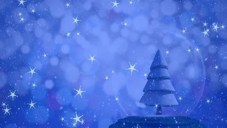 Animation-Von-Sternen,-Die-In-Einer-Schneekugel-über-Den-Weihnachtsbaum-Fallen,-Und-Lichtflecken-Auf-Blauem-Hintergrund