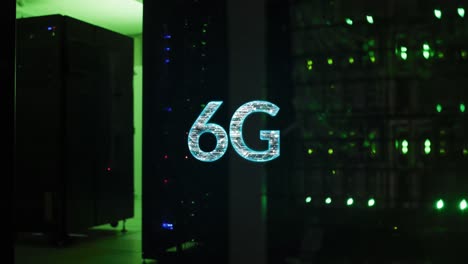 6G-Text--Und-Kommunikationsnetzwerke-über-Leuchtende-Server-Im-Dunklen-Computerserverraum
