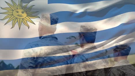 Animation-Der-Flagge-Uruguays-über-Verschiedenen-Männlichen-Soldaten
