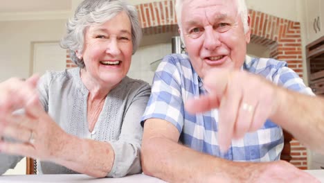 Senior-couple-having-a-video-chat