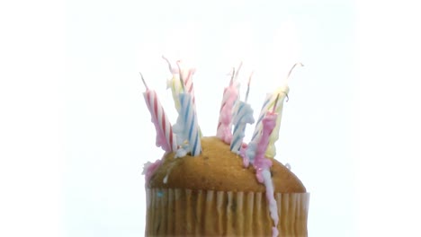 Geburtstagskerzen-Auf-Einer-Torte2