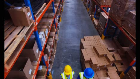 Warehouse-worker-working-and-interacting-with-each-other