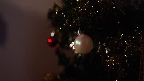 Decorations-on-christmas-tree