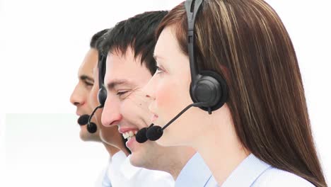Smiling-beatutiful-woman-working-in-a-call-center
