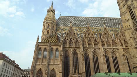 Colorida-Azotea-De-St.-Catedral-De-Esteban