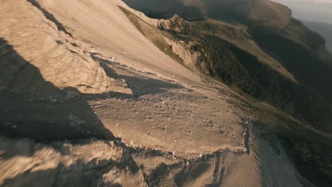 Cinematic-flying-with-FPV-drone-in-the-Italian-alps,-Dolomites