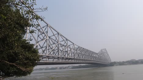 Die-Howrah-Brücke-Ist-Eine-Der-Größten-Freitragenden-Brücken-Der-Welt