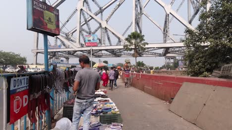 Die-Howrah-Brücke-Ist-Eine-Der-Größten-Freitragenden-Brücken-Der-Welt