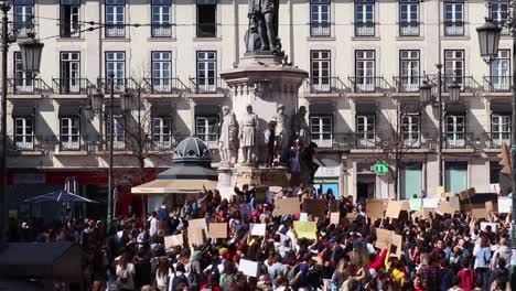 Zoom-out-shot-of-students-striking-from-school-for-a-safe-climate-future