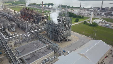 Aerial-view-of-the-oil-and-gas-refinery-cooling-tower