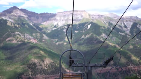 Hermosa-Estación-De-Esquí-De-Telluride-En-Verano-Junto-Al-Telesilla