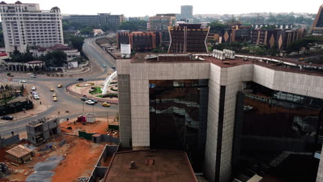 Traffic-at-the-Prime-Ministerial-Roundabout-in-downtown-Yaounde,-Cameroon---Aerial-view