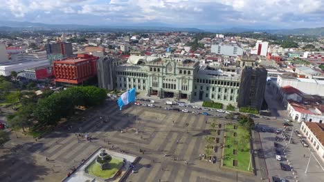 Nationalpalast-Auf-Dem-Zentralen-Platz-In-Guatemala-Stadt-Tagsüber