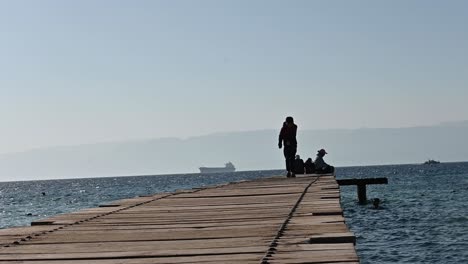 Anlegestelle-Am-Südstrand-In-Aqaba