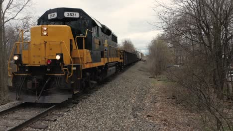 Diesel-Electric-Locomotive-Grand-Elk-Freight-Train-Going-Past