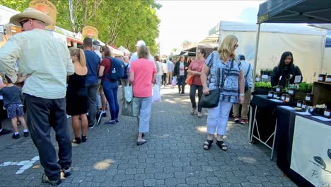 Hobart,-Tasmania,-Australia---16-March-2019:-Walking-through-Salamanca-Market-in-Hobart-Tasmania