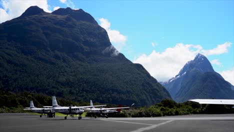 Impresionante-Panorama-En-El-Aeropuerto-De-Milford-Sound