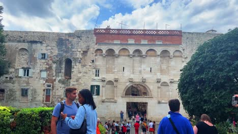 Entrada-Al-Palacio-De-Diocleciano-En-Split,-Croacia