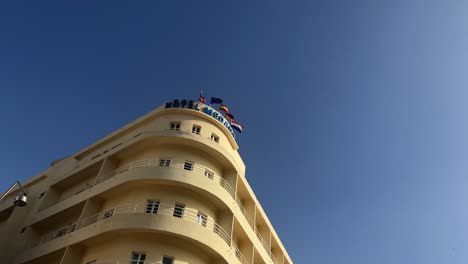 Hotel-Medano-En-Tenerife-Desde-Abajo