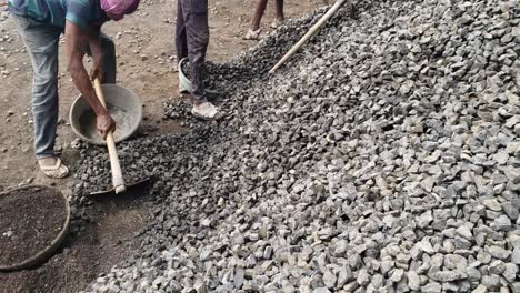 Crushed-stone-piled-up-at-a-construction-site