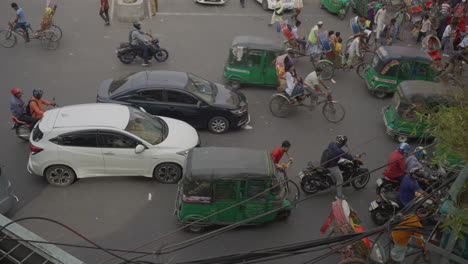 Una-Calle-Concurrida-De-La-Ciudad-De-Dhaka-Ubicada-En-El-Círculo-Mirpur-10--Atasco-De-Tráfico-De-La-Ciudad-De-Dhaka-material-De-Archivo-De-Alta-Calidad-4k-capital-De-Bangladesh