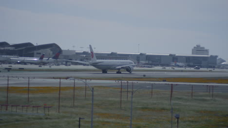 Aviones-De-China-Airlines-En-El-Aeropuerto-Internacional-De-Los-Ángeles.