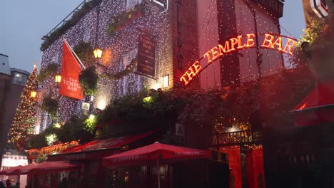 Christmas-time-at-the-wel-illuminated-and-decorated-Temple-bar