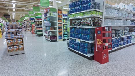 Panning-shot-showing-publix-supermarket-with-frozen-food-and-groceries