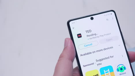 Detalle-De-La-Pantalla-Del-Teléfono-Celular-Con-La-Instalación-De-La-Aplicación-Ted-Conferences-LLC.