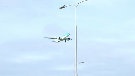 Iconic-blue-and-white-livery-of-KLM-airliner-coming-into-land-at-Schiphol