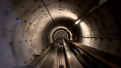 Zurich-Airport,-Cable-car-ride,-Timelaps