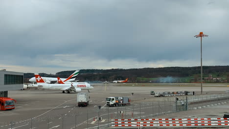 Busy-Airport
A380-landing
Planes-are-marked-with-brand-logos