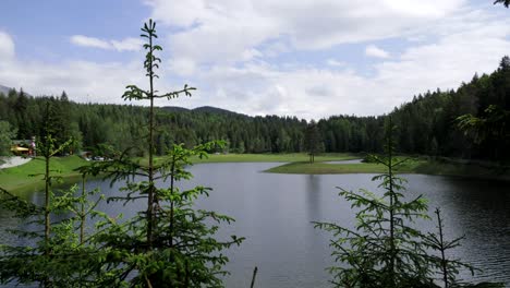 Der-Lottensee-In-Österreich-Im-Sommer