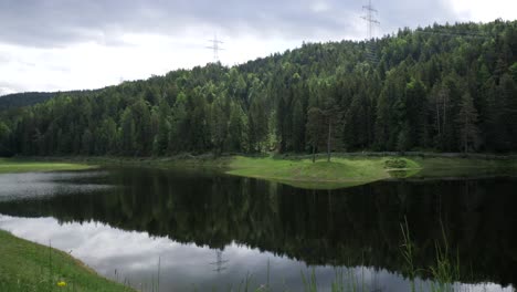 Der-Lottensee-In-Österreich