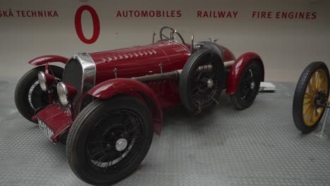 display-of-vintage-cars-a-from-30's-in-National-Technical-Museum-in-Prague,-Czech-Republic