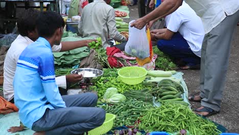 Fruits-and-vegetables-at-the-local-market-in-India